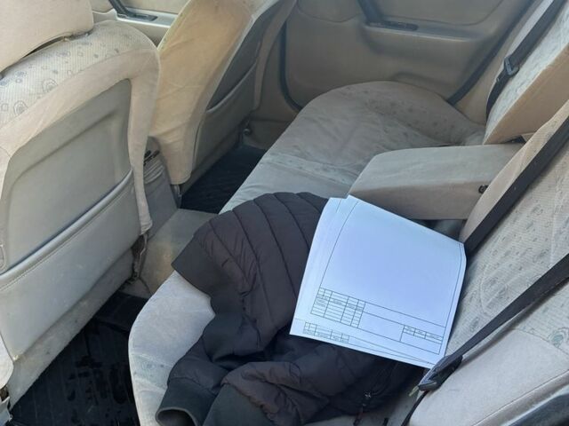 Ниссан Примера 2000 в Виннице на Automoto.ua Серый Ниссан Примера, объемом двигателя 1.8 л и пробегом 3 тыс. км за 1700 $, фото 3 на Automoto.ua