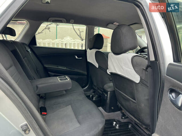 Сірий Ніссан Прімера, об'ємом двигуна 2.18 л та пробігом 330 тис. км за 2599 $, фото 30 на Automoto.ua