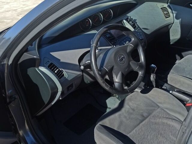 Серый Ниссан Примера, объемом двигателя 1.8 л и пробегом 350 тыс. км за 3100 $, фото 5 на Automoto.ua