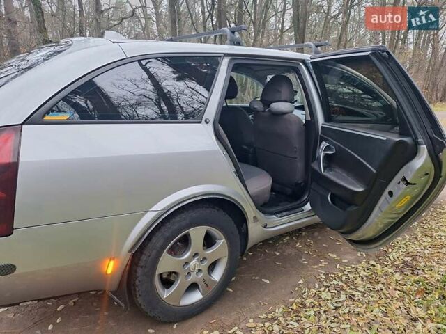 Серый Ниссан Примера, объемом двигателя 1.9 л и пробегом 283 тыс. км за 4000 $, фото 13 на Automoto.ua