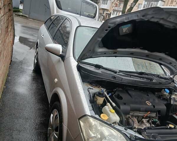 Серый Ниссан Примера, объемом двигателя 1.8 л и пробегом 260 тыс. км за 4800 $, фото 1 на Automoto.ua