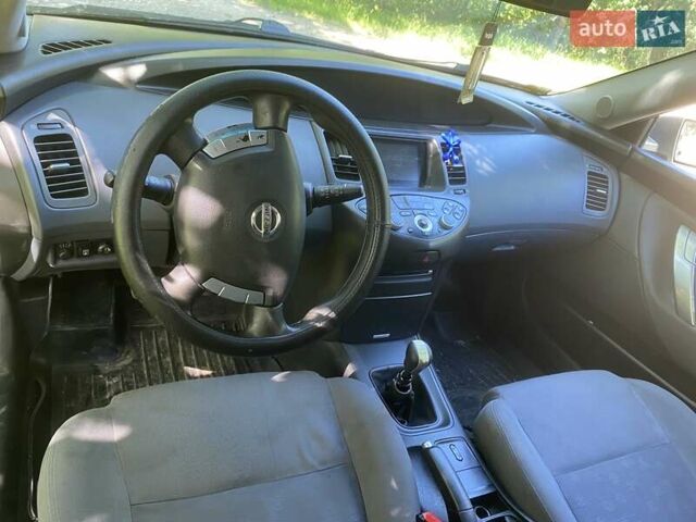 Серый Ниссан Примера, объемом двигателя 1.8 л и пробегом 460 тыс. км за 3600 $, фото 5 на Automoto.ua