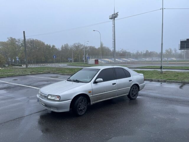 Серый Ниссан Примера, объемом двигателя 2 л и пробегом 310 тыс. км за 1850 $, фото 3 на Automoto.ua