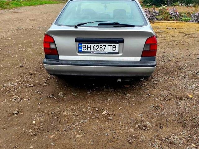 Серый Ниссан Примера, объемом двигателя 2 л и пробегом 55 тыс. км за 1150 $, фото 2 на Automoto.ua