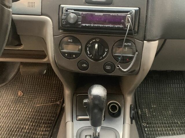 Сірий Ніссан Прімера, об'ємом двигуна 2 л та пробігом 300 тис. км за 3200 $, фото 4 на Automoto.ua