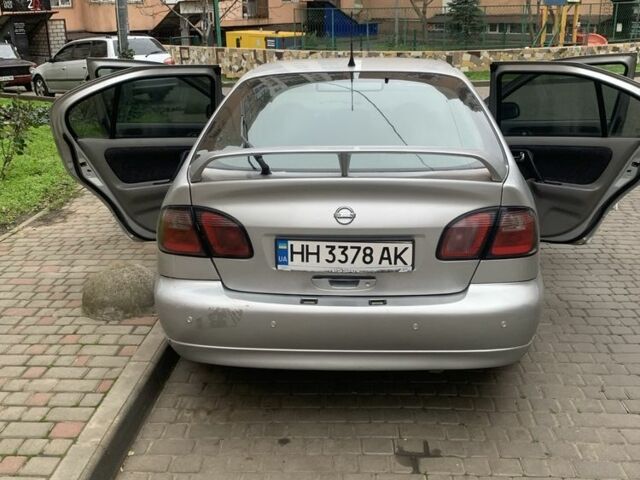Сірий Ніссан Прімера, об'ємом двигуна 2 л та пробігом 300 тис. км за 3200 $, фото 1 на Automoto.ua