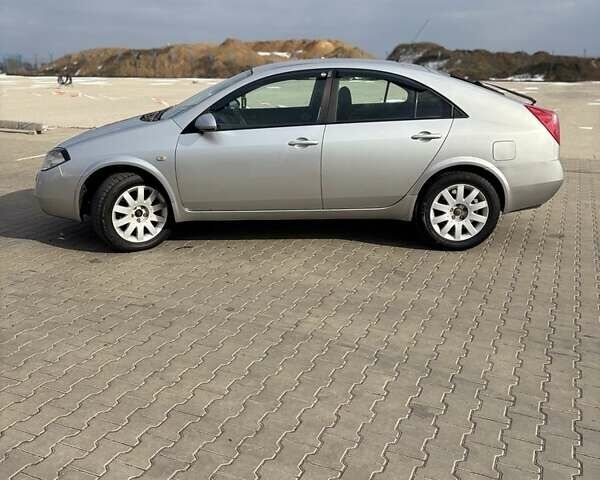 Серый Ниссан Примера, объемом двигателя 2.2 л и пробегом 300 тыс. км за 3000 $, фото 1 на Automoto.ua