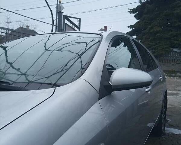 Серый Ниссан Примера, объемом двигателя 1.6 л и пробегом 350 тыс. км за 6300 $, фото 1 на Automoto.ua