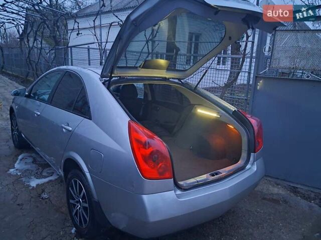 Серый Ниссан Примера, объемом двигателя 1.6 л и пробегом 350 тыс. км за 6300 $, фото 4 на Automoto.ua