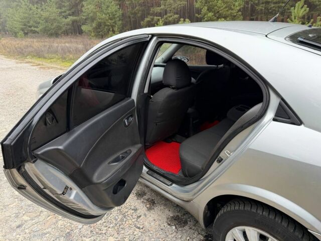 Сірий Ніссан Прімера, об'ємом двигуна 2.2 л та пробігом 220 тис. км за 3950 $, фото 8 на Automoto.ua