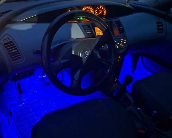 Серый Ниссан Примера, объемом двигателя 1.6 л и пробегом 350 тыс. км за 6300 $, фото 18 на Automoto.ua