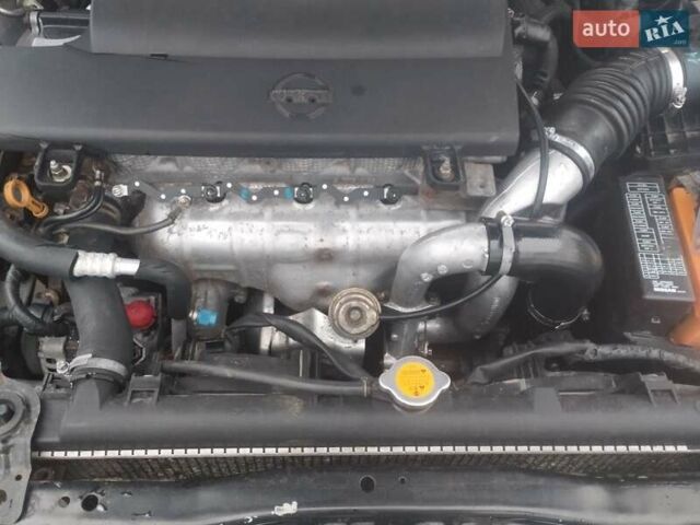 Серый Ниссан Примера, объемом двигателя 2.18 л и пробегом 250 тыс. км за 3700 $, фото 5 на Automoto.ua