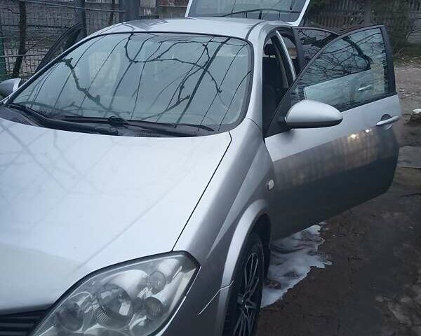 Серый Ниссан Примера, объемом двигателя 1.6 л и пробегом 350 тыс. км за 6300 $, фото 2 на Automoto.ua