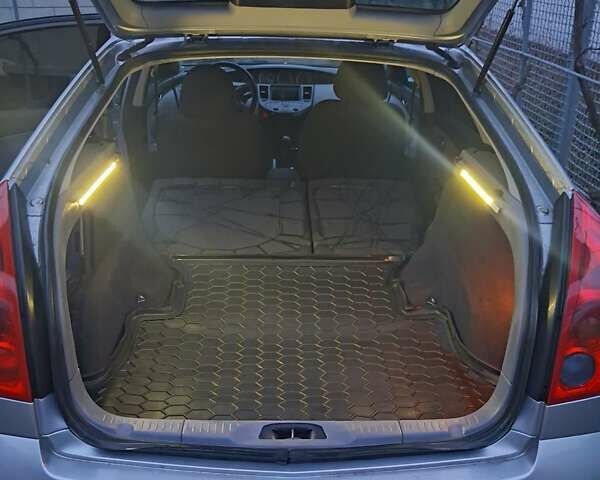 Серый Ниссан Примера, объемом двигателя 1.6 л и пробегом 350 тыс. км за 6300 $, фото 21 на Automoto.ua