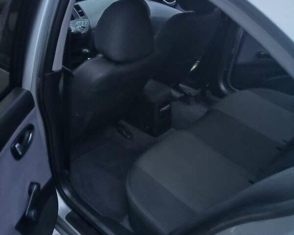 Серый Ниссан Примера, объемом двигателя 1.6 л и пробегом 350 тыс. км за 6300 $, фото 16 на Automoto.ua