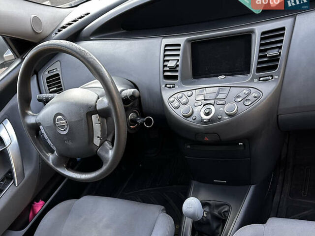Серый Ниссан Примера, объемом двигателя 1.6 л и пробегом 248 тыс. км за 3900 $, фото 3 на Automoto.ua