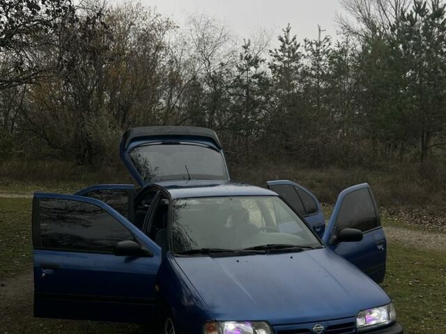 Синий Ниссан Примера, объемом двигателя 2 л и пробегом 355 тыс. км за 1350 $, фото 13 на Automoto.ua