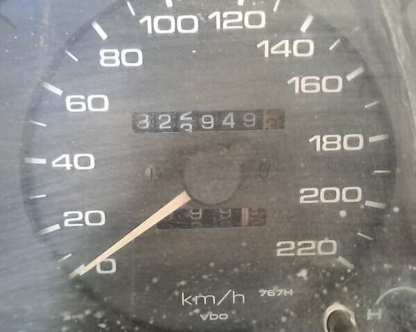 Синій Ніссан Прімера, об'ємом двигуна 1.6 л та пробігом 323 тис. км за 1000 $, фото 18 на Automoto.ua