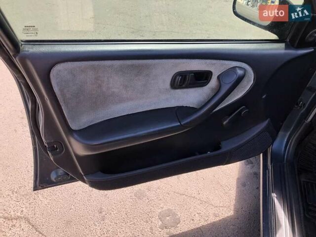 Синій Ніссан Прімера, об'ємом двигуна 1.6 л та пробігом 351 тис. км за 2100 $, фото 3 на Automoto.ua