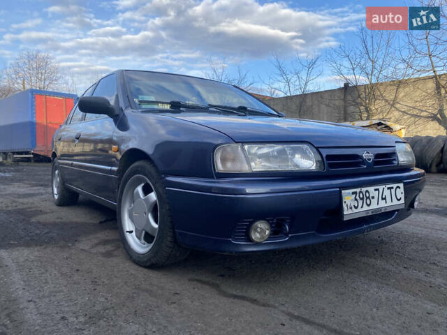 Синий Ниссан Примера, объемом двигателя 2 л и пробегом 220 тыс. км за 3200 $, фото 3 на Automoto.ua