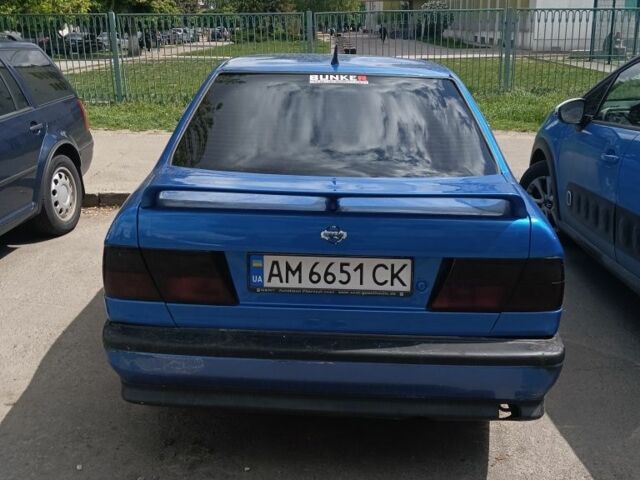 Синий Ниссан Примера, объемом двигателя 1.6 л и пробегом 200 тыс. км за 950 $, фото 3 на Automoto.ua