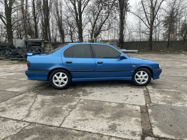 Синий Ниссан Примера, объемом двигателя 1.6 л и пробегом 296 тыс. км за 2700 $, фото 5 на Automoto.ua