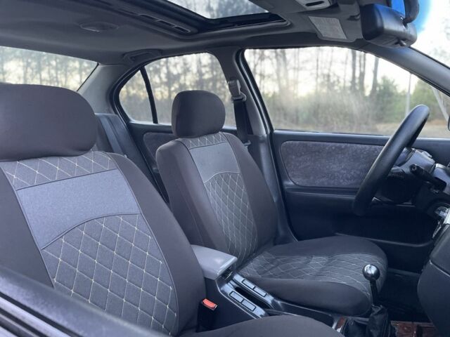 Синій Ніссан Прімера, об'ємом двигуна 2 л та пробігом 380 тис. км за 2100 $, фото 9 на Automoto.ua