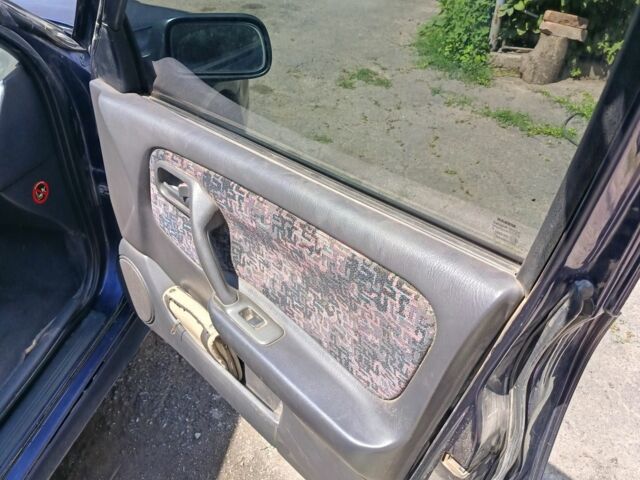 Синий Ниссан Примера, объемом двигателя 2 л и пробегом 300 тыс. км за 1800 $, фото 4 на Automoto.ua