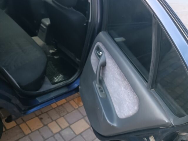 Синій Ніссан Прімера, об'ємом двигуна 2 л та пробігом 270 тис. км за 2800 $, фото 5 на Automoto.ua