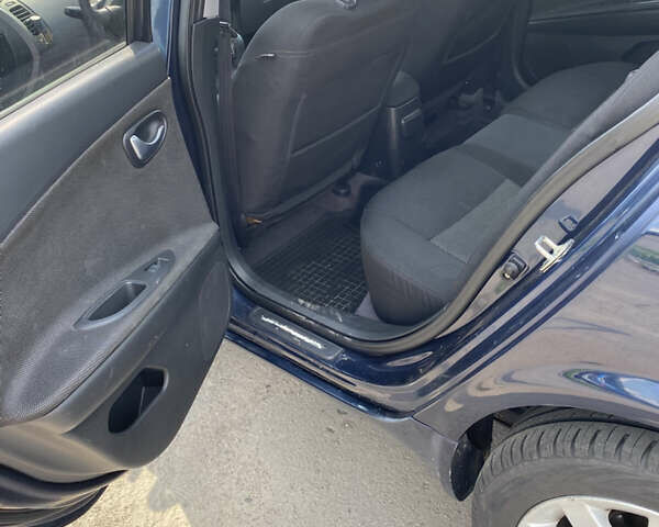 Синій Ніссан Прімера, об'ємом двигуна 2 л та пробігом 242 тис. км за 4200 $, фото 10 на Automoto.ua