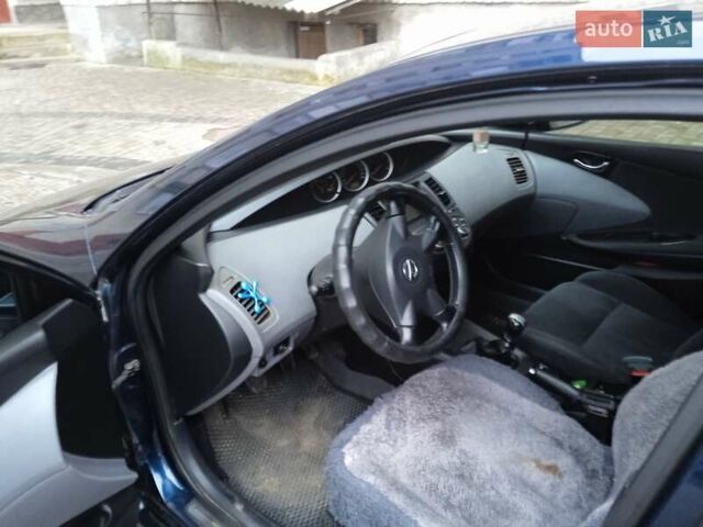 Синий Ниссан Примера, объемом двигателя 2 л и пробегом 248 тыс. км за 3100 $, фото 4 на Automoto.ua