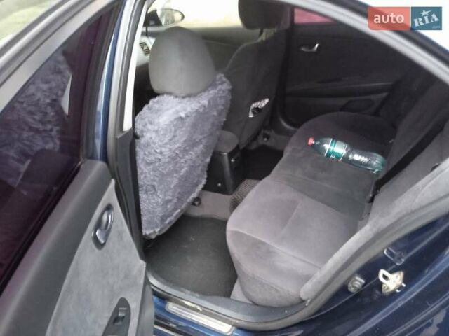 Синий Ниссан Примера, объемом двигателя 2 л и пробегом 248 тыс. км за 3100 $, фото 8 на Automoto.ua