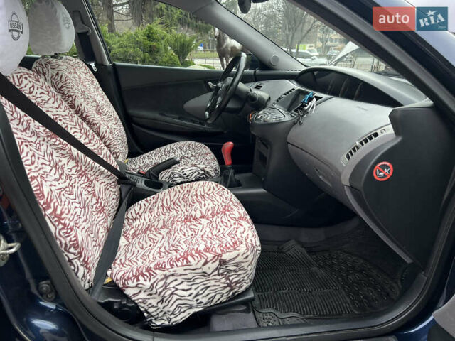 Синий Ниссан Примера, объемом двигателя 1.8 л и пробегом 195 тыс. км за 3000 $, фото 34 на Automoto.ua