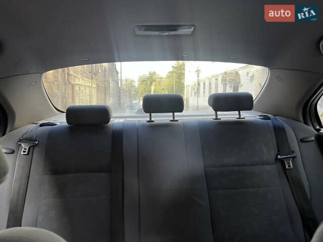 Синий Ниссан Примера, объемом двигателя 1.8 л и пробегом 138 тыс. км за 4400 $, фото 11 на Automoto.ua