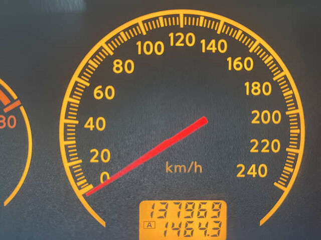 Синий Ниссан Примера, объемом двигателя 1.8 л и пробегом 138 тыс. км за 4400 $, фото 6 на Automoto.ua