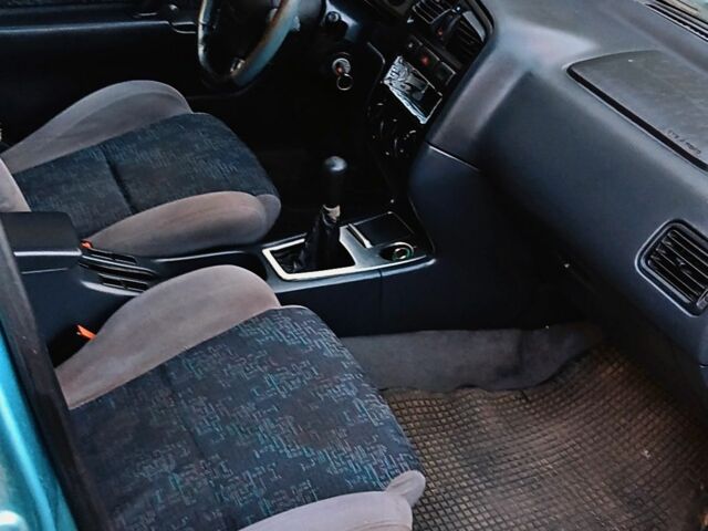 Синій Ніссан Прімера, об'ємом двигуна 1.6 л та пробігом 223 тис. км за 719 $, фото 3 на Automoto.ua