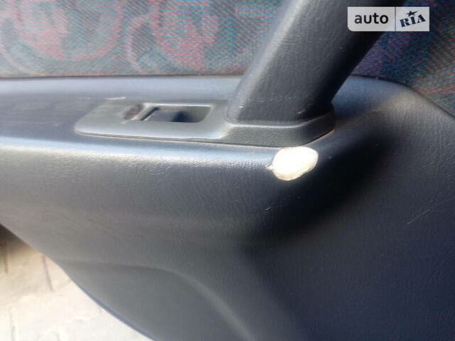 Синий Ниссан Примера, объемом двигателя 2 л и пробегом 477 тыс. км за 2800 $, фото 8 на Automoto.ua