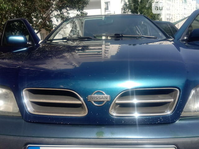 Синий Ниссан Примера, объемом двигателя 2 л и пробегом 477 тыс. км за 2800 $, фото 4 на Automoto.ua