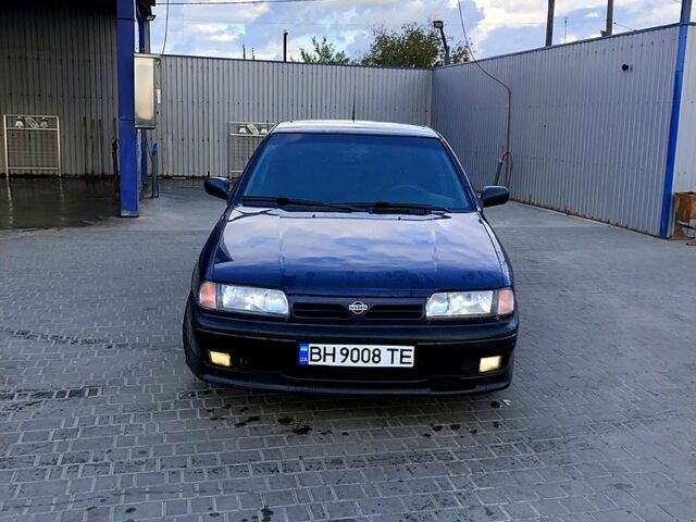 Синий Ниссан Примера, объемом двигателя 1.6 л и пробегом 316 тыс. км за 2000 $, фото 1 на Automoto.ua