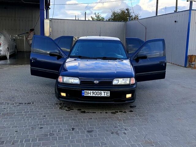 Синий Ниссан Примера, объемом двигателя 1.6 л и пробегом 316 тыс. км за 2000 $, фото 8 на Automoto.ua