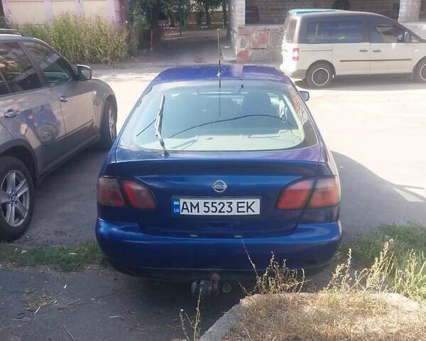 Синий Ниссан Примера, объемом двигателя 1.8 л и пробегом 300 тыс. км за 2200 $, фото 4 на Automoto.ua