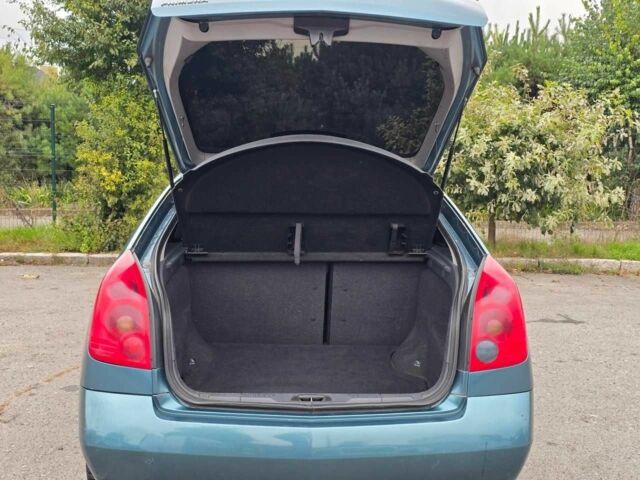 Синий Ниссан Примера, объемом двигателя 1.8 л и пробегом 270 тыс. км за 3999 $, фото 14 на Automoto.ua