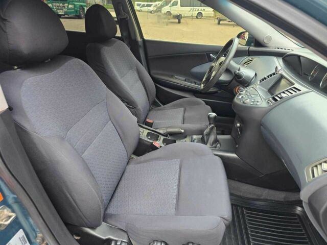 Синий Ниссан Примера, объемом двигателя 1.8 л и пробегом 270 тыс. км за 3999 $, фото 20 на Automoto.ua