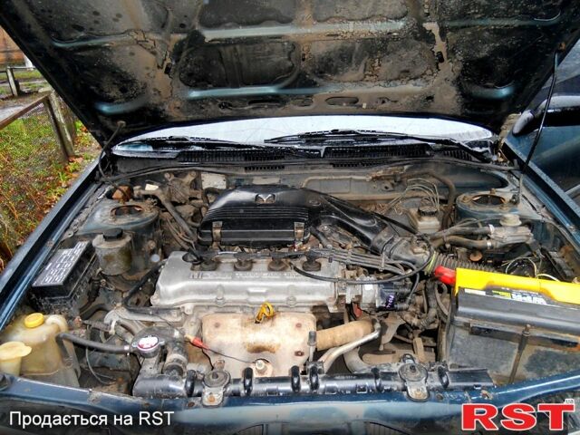 Зелений Ніссан Прімера, об'ємом двигуна 1.6 л та пробігом 120 тис. км за 1700 $, фото 2 на Automoto.ua