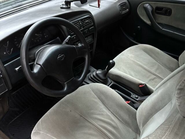 Зеленый Ниссан Примера, объемом двигателя 1.6 л и пробегом 3 тыс. км за 1039 $, фото 3 на Automoto.ua