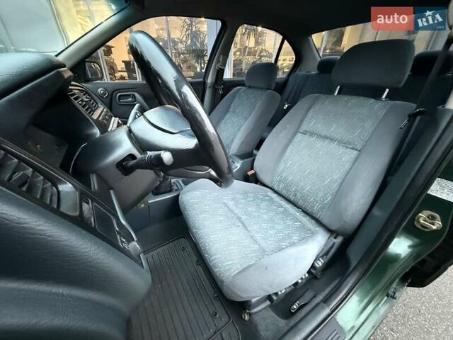 Зелений Ніссан Прімера, об'ємом двигуна 1.6 л та пробігом 280 тис. км за 2999 $, фото 13 на Automoto.ua