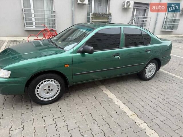 Зеленый Ниссан Примера, объемом двигателя 1.6 л и пробегом 470 тыс. км за 2800 $, фото 2 на Automoto.ua