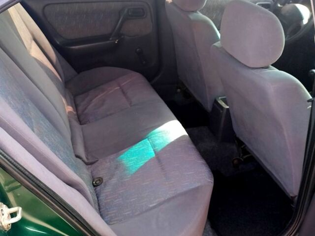 Зеленый Ниссан Примера, объемом двигателя 1.6 л и пробегом 45 тыс. км за 1000 $, фото 7 на Automoto.ua