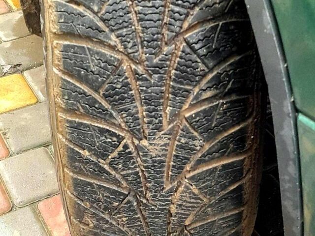 Зелений Ніссан Прімера, об'ємом двигуна 1.6 л та пробігом 0 тис. км за 2300 $, фото 3 на Automoto.ua