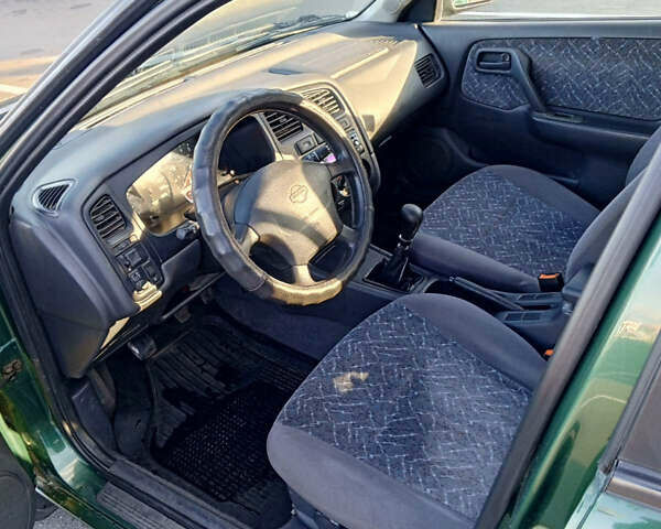 Зелений Ніссан Прімера, об'ємом двигуна 2 л та пробігом 220 тис. км за 3300 $, фото 9 на Automoto.ua
